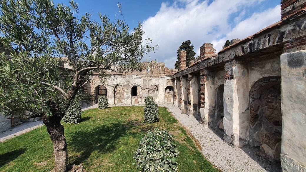 casa_ancora_giardino_2.jpg