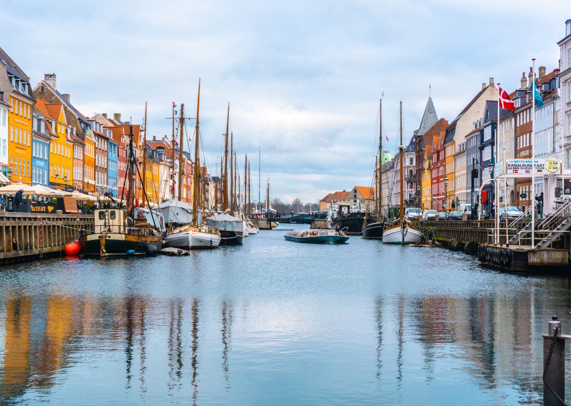 Copenhagen._Photo_by_Ava_Coploff_on_Unsplash.jpg