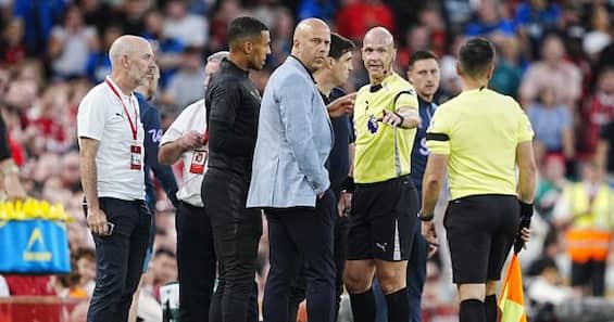 https://static.sky.it/editorialimages/81e53e056930c38f59ca7131b2a8cd92fd44c4b6/skysport/it/calcio/premier-league/2025/08/15/liverpool-bournemouth-diogo-jota-tributo-foto/ipa_liverpool_bournemouh_gioco_fermo_og.jpg?im=Resize,width=565