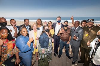 Una proprietà fronte mare a Manhattan Beach, in California, è stata restituita alla famiglia afroamericana alla quale era stata confiscata quasi 100 anni fa