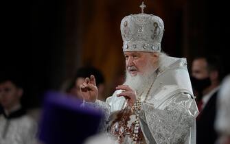 epa09905323 Patriarch Kirill of Moscow and All Russia attends the Orthodox Easter holiday service at the Christ the Saviour Cathedral in Moscow, Russia, Russia, 23 April 2022. Easter is the central church holiday in Russian Orthodox church.  EPA/ALEXANDER ZEMLIANICHENKO / POOL