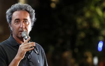 Paolo Sorrentino prima della proiezione del suo film Sabato, domenica e lunedì sul palco di piazza San Cosimato organizzata dai ragazzi del Cinema America, Roma, 03 luglio 2019. RICCARDO ANTIMIANI