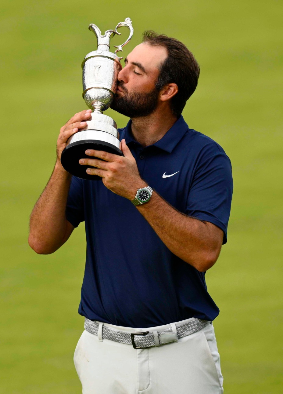 Golf Scottie Scheffler vince l #39 Open Championship ed entra nell olimpo
