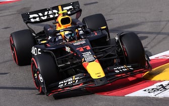 epa11366904 Red Bull Racing driver Sergio Perez of Mexico in action during the second practice session at the Formula One Grand Prix of Monaco at the Circuit de Monaco in Monte Carlo, Monaco, 24 May 2024. The Formula One Grand Prix of Monaco takes place on 26 May 2024.  EPA/ANNA SZILAGYI