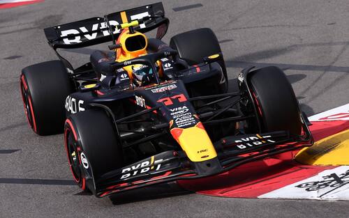 epa11366904 Red Bull Racing driver Sergio Perez of Mexico in action during the second practice session at the Formula One Grand Prix of Monaco at the Circuit de Monaco in Monte Carlo, Monaco, 24 May 2024. The Formula One Grand Prix of Monaco takes place on 26 May 2024.  EPA/ANNA SZILAGYI