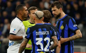 Juan Jesus of Napoli is talking with Francesco Acerbi of Inter during the Serie A soccer match between Inter FC and SSC Napoli at Stadio Meazza in Milan, Italy, on March 17, 2024. (Photo by Ciro De Luca/NurPhoto via Getty Images)