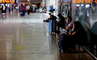 Partenze estive alla stazione di Roma Termini