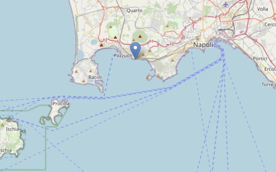 Terremoto ai Campi Flegrei, due scosse di magnitudo 3.3 a mezz