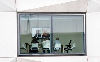 Una videoconferenza in un ufficio di Londra
