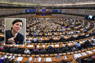 Euro-deputies take part in a vote on the revision of the EU emissions trading system at the European Union Parliament in Brussels on June 22, 2022. (Photo by JOHN THYS / AFP) (Photo by JOHN THYS/AFP via Getty Images)