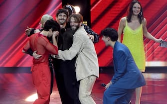 Milano, finale di X-Factor al Forum di Assago 
- Santi Francesi (vincitori di X Factor 2022), Beatrice Quinta, Linda, Tropea, Francesca Michielin