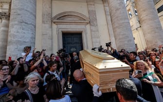 Un momento alla Chiesa degli Artisti durante i funerali di Michela Murgia, 12 Agosto 2023. ANSA/GIUSEPPE LAMI