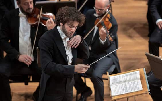 Milan Symphony Orchestra, Emmanuel Tjeknavorian is the new director