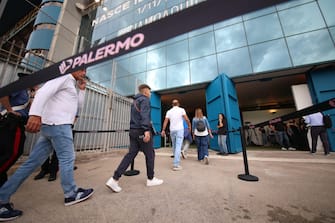 La camera ardente di Totò Schillaci allo stadio Barbera, Palermo 18 settembre 2024. ANSA/IGOR PETYX
-- The funeral home of footballer Totò Schillaci at the Barbera stadium, Palermo (Italy) 18 September 2024. ANSA/IGOR PETYX