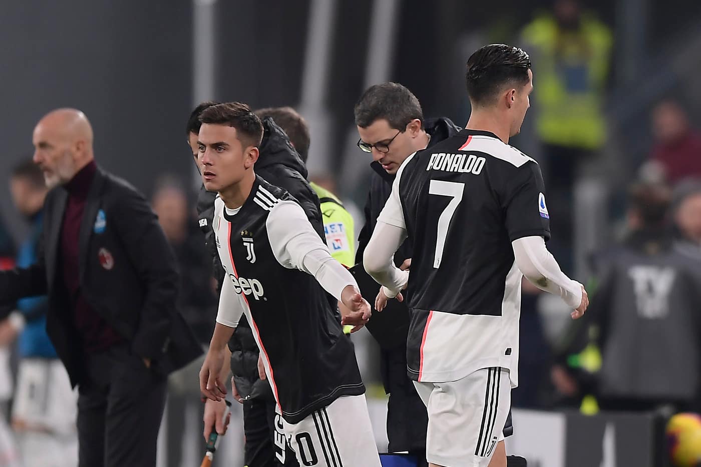 Foto LaPresse - Fabio Ferrari
10 Novembre 2019 Torino, Italia 
Sport
Calcio
ESCLUSIVA TORINO FC
Juventus Fc vs AC Milan - Campionato di calcio Serie A TIM 2019/2020 - Allianz Stadium.
Nella foto:Cristiano Ronaldo (Juventus F.C.);sostituito con Paulo Dybala (Juventus F.C.)

Photo LaPresse - Fabio Ferrari
November 10, 2019 Turin, Italy
sport
soccer
EXCLUSIVE TORINO FC
Juventus Fc vs Ac Milan - Italian Football Championship League A TIM 2019/2020 - Allianz Stadium.
In the pic:Cristiano Ronaldo (Juventus F.C.); Paulo Dybala (Juventus F.C.)