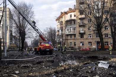 Kiev: "Quattro morti in un raid su Odessa, anche una bambina"