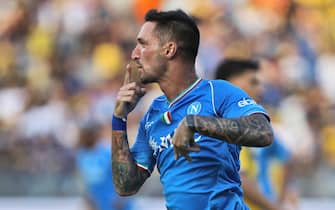 Matteo Politano of Napoli celebrates after scoring 1-1 goal during the Serie A soccer match between Frosinone Calcio and SSC Napoli at Benito Stirpe stadium in Frosinone, Italy, 19 August 2023. ANSA/FEDERICO PROIETTI