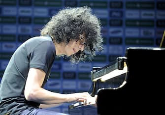 LONDON, ENGLAND - AUGUST 09:  Giovanni Allevi performs in concert at The Queen Elizabeth II Conference Centre on August 9, 2012 in London, England.  (Photo by Claudio Villa/Getty Images)