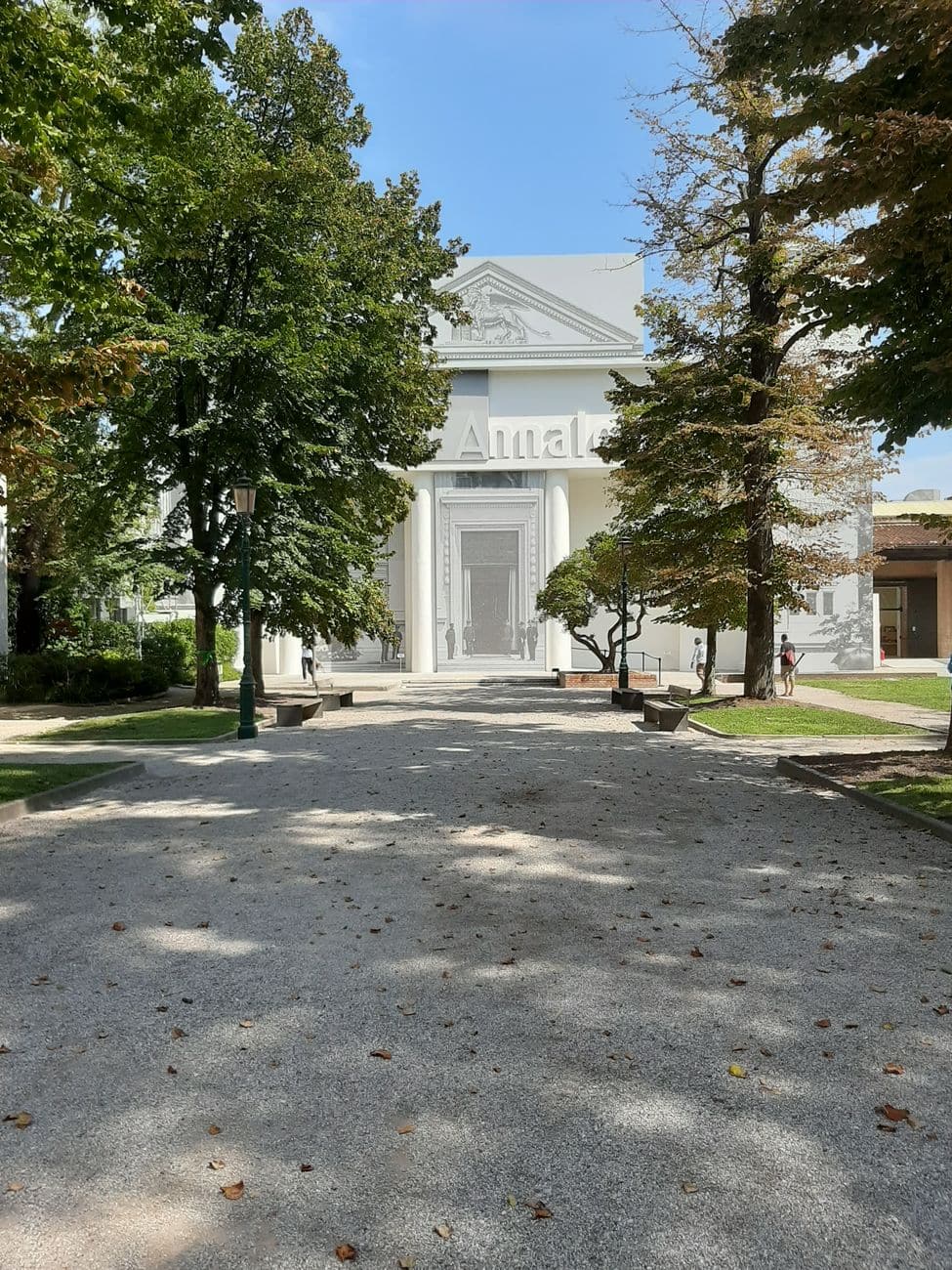 Le-Muse-inquiete-Padiglione-Centrale-dei-Giardini-della-Biennale-Venezia-2020-photo-Arianna-Testino-5.jpg