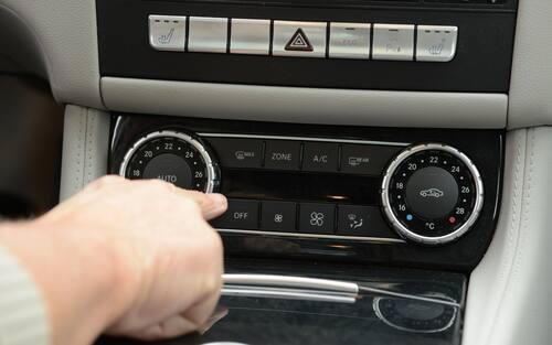 (ILLUSTRATION) An illustration dated 07 March 2013 shows the air conditioner in a Mercedes-Benz CLS class coupe in Freiburg, Germany. Car manufacurer Daimler does not want to use the refrigerant R1234yf, which is endorsed by the European Commission, and will use carbon dioxide instead. Photo: PATRICK SEEGER | usage worldwide   (Photo by Patrick Seeger/picture alliance via Getty Images)