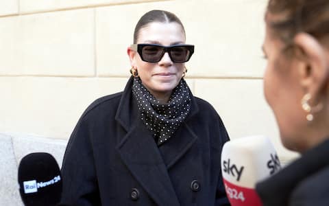 Milano, morte di Ornella Vanoni, la camera ardente al Piccolo Teatro di Milano, Emma Marrone