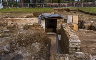 Il bagno rituale ebraico emerso dagli scavi condotti a Ostia Antica, 10 marzo 2025.   NPK   ANSA / Ufficio stampa Ministero Cultura     +++ ANSA PROVIDES ACCESS TO THIS HANDOUT PHOTO TO BE USED SOLELY TO ILLUSTRATE NEWS REPORTING OR COMMENTARY ON THE FACTS OR EVENTS DEPICTED IN THIS IMAGE; NO ARCHIVING; NO LICENSING +++