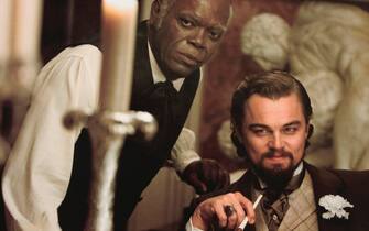 Leonardo DiCaprio e Samuel L. Jackson in una scena di Django Unchained