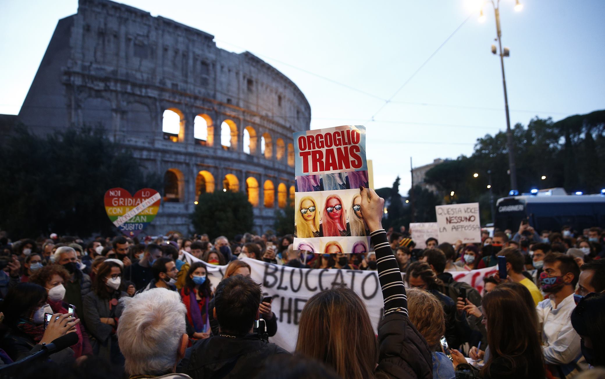 Ddl Zan, la manifestazione contro la bocciatura a Roma
