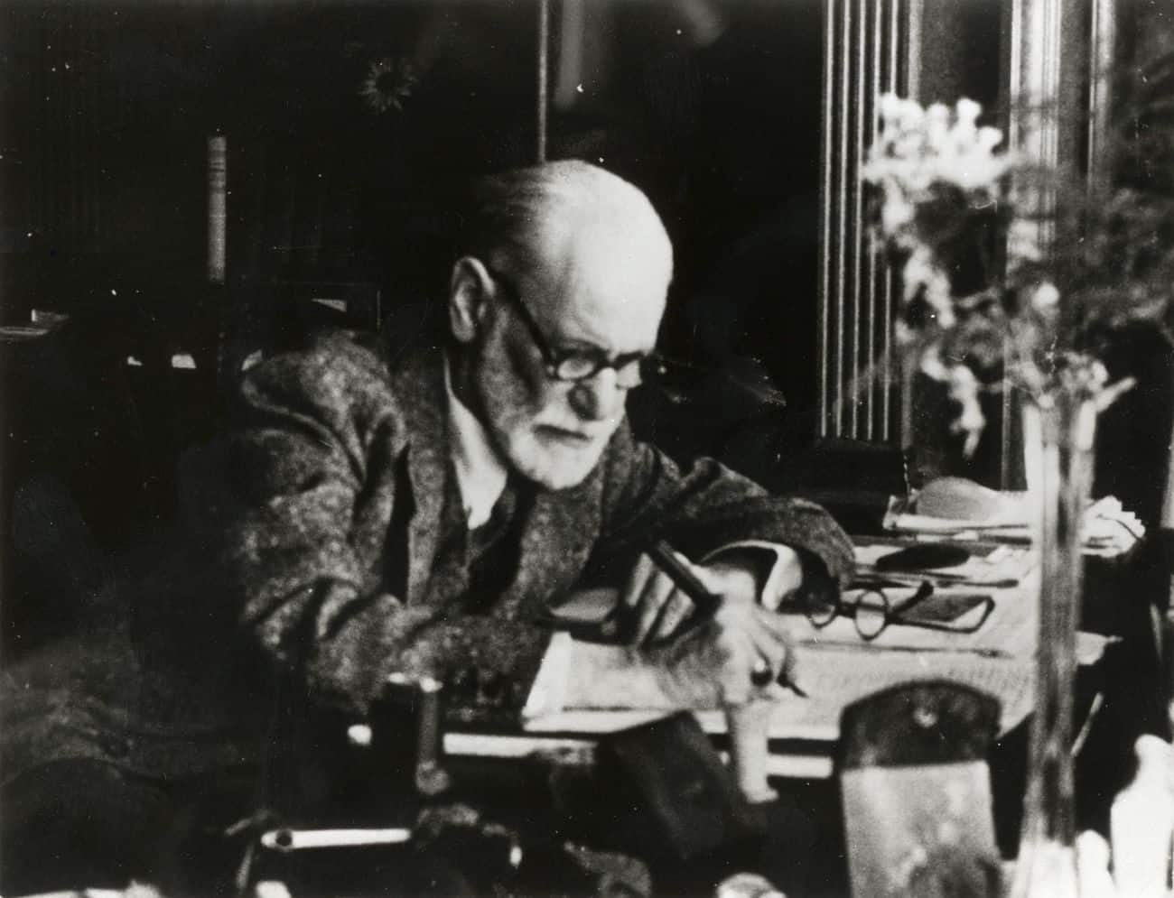 Sigmund-Freud-on-the-manuscript-of-Moses-and-Monotheism-London-1938-c-Sigmund-Freud-Copyrights.jpg