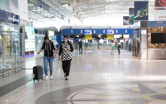 Riaperture viaggi aeroporti passeggeri