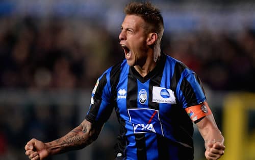 BERGAMO, ITALY - MARCH 26:  German Denis of Atalanta BC celebrates scoring the second goal during the serie A match between Atalanta BC and AS Livorno Calcio at Stadio Atleti Azzurri d'Italia on March 26, 2014 in Bergamo, Italy.  (Photo by Claudio Villa/Getty Images)