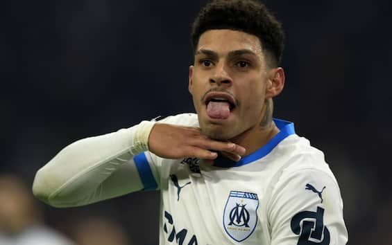 https://static.sky.it/editorialimages/8735eff0536eb4d4c074fbf5dd45a99214bb5889/skysport/it/calcio/calciomercato/video/2025/05/06/inter-luis-henrique-calciomercato-news/ansa_luis_henrique_marsiglia.jpg?im=Resize,width=565
