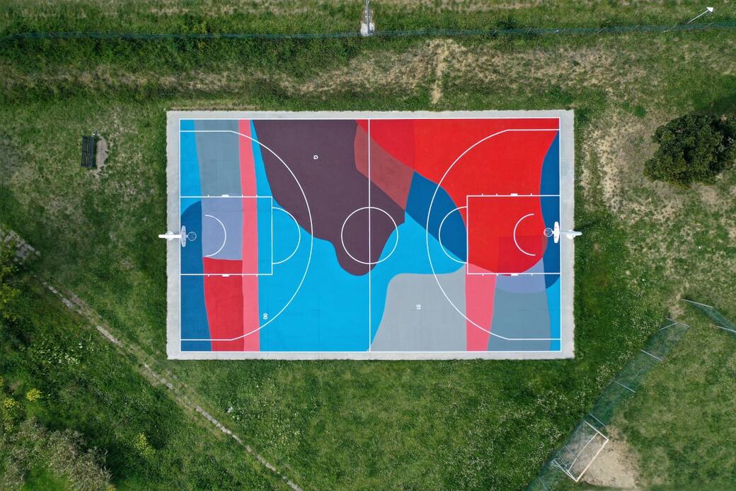 Il-lavoro-di-Giulio-Vesprini-a-Monte-Urnano.-Artistic-assistant-Alessio-Bracalente-Jacopo-Berdini-Matteo-Perticarà.-Technical-assistance-Cluana-Color.-Video-e-Photo-Drone-Giorgio-Tortoni.jpg