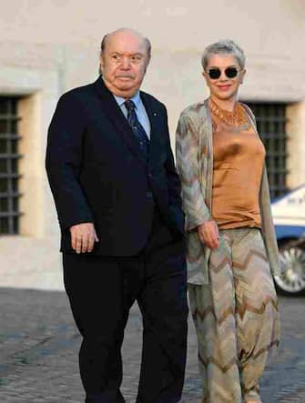 Lino Banfi con la figlia durante il Ricevimento al Quirinale in occasione della Festa della Repubblica (Roma - 2023-06-01, LUIGI MISTRULLI) p.s. la foto e' utilizzabile nel rispetto del contesto in cui e' stata scattata, e senza intento diffamatorio del decoro delle persone rappresentate