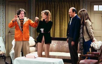 MORK AND MINDY - SEASON TWO - "Mommy for Mindy" 12/17/79 Robin Williams, Shelley Fabares, Conrad Janis, Pam Dawber
