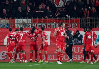 AC Monza's players celebrate the goal scored by AC Monza's forward Daniel Maldini during the Italian Serie A soccer match between AC Monza and Fiorentina at U-Power Stadium in Monza, Italy, 13 January 2025. ANSA / ROBERTO BREGANI