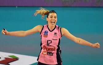 MONTICHIARI, ITALY - APRIL 9 : Francesca Piccinini of Pomi Casalmaggior celebrates after a point during the 2016 CEV DenizBank Volleyball Champions League Final Four match between Dinamo Kazan and Pomi Casalmaggiore in Montichiari, Italy on April 9, 2016. (Photo by Pier Marco Tacca/Anadolu Agency/Getty Images)