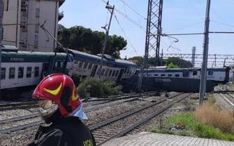 treno deragliato, vigili del fuoco, stgazione, carnate, vagoni,