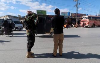 epa11084708 Pakistani security officials check people at a roadside checkpoint in Quetta, the provincial capital of Balochistan province, Pakistan, 17 January 2024. Iranian state media reported on 16 January that Tehran had targeted two alleged bases of the militant group Jaish-ul-Adl in Balochistan province in southwestern Pakistan. Pakistan said on 17 January that the recent Iranian airstrikes on its territory killed two children and warned Tehran of 'serious consequences' for the attack.  EPA/FAYYAZ AHMED