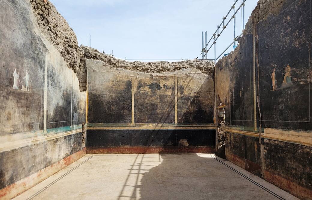 Salone_nero_Regio_IX_(1).jpg