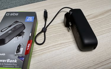 5000 Hybrid Power Bank: le nostre impressioni