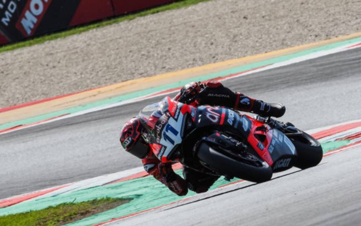 Supersport a Misano: Bulega con la Ducati al comando delle libere | Sky ...