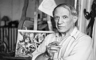 (Original Caption) Pablo Picasso poses in his Paris studio.