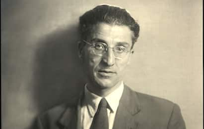 Cesare Pavese, 70 anni fa moriva il grande scrittore italiano