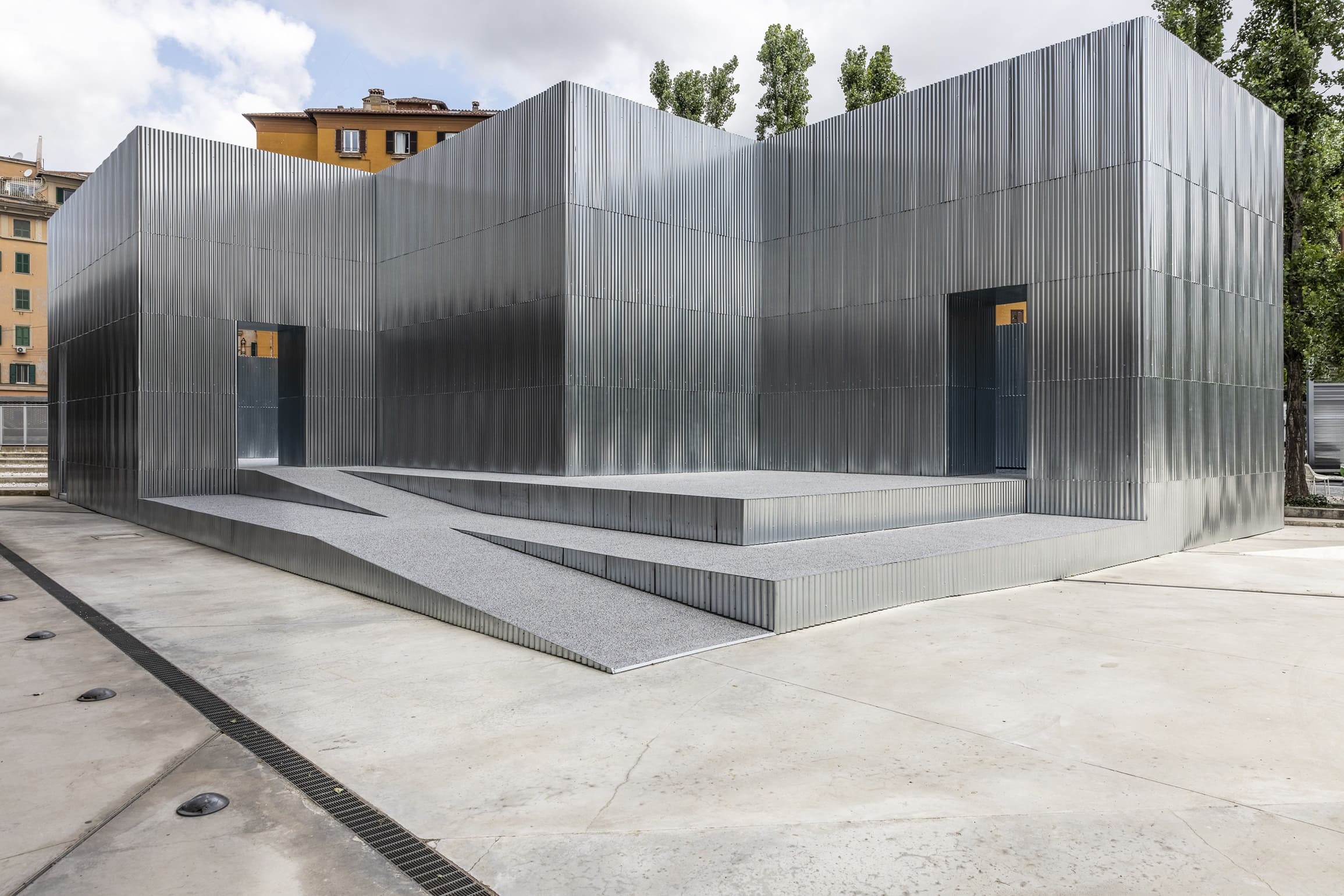 04_MAXXI_Triennale_PiA_PremioUnder35_Quintessenza_Grazzini_Tonazzini_Colombo_phGuidoCaltabiano_(1).jpg