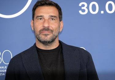 Italian actor Edoardo Leo, poses at a photocall for ' L ordine del tempo (The Order of time)' during the 80th annual Venice International Film Festival, in Venice, Italy, 30 August 2023. The movie is presented out of competition at the festival running from 30 August to 09 September 2023. ANSA/CLAUDIO ONORATI