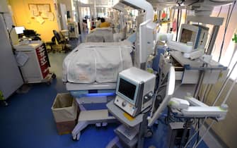 Milano, Ospedale Buzzi, presentazione del respiratore per neonatologia regalato al reparto Neonatale