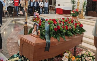 Parenti ed amici assistono nella Cattedrale gremita ai funerali di Angelo Onorato l'imprenditore trovato morto nella propria auto sabato scorso, a Palermo, 30 maggio 2024 .
ANSA/Ignazio Marchese