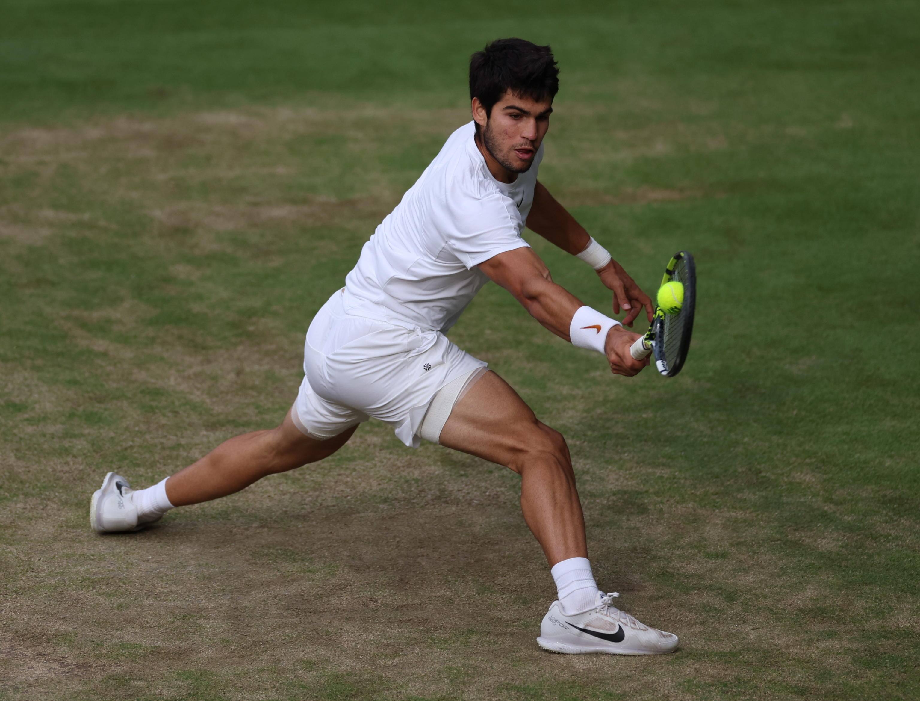 Carlos Alcaraz Vince Wimbledon 2023, Battuto Novak Djokovic. FOTO | Sky ...