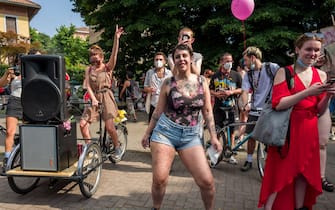 Milano. Marcia Marciona Non Tras Biciclettata in Occasione del Global gay Pride 2020